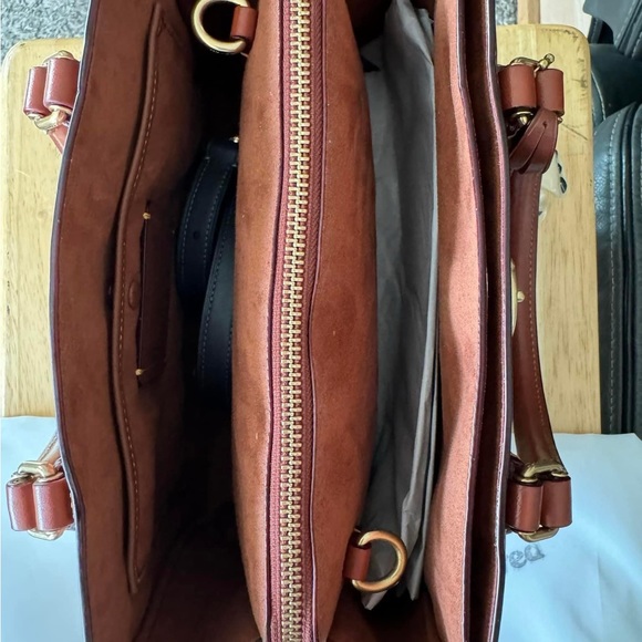 BRAND NEW UPCRAFTED BROOKE CARRYALL 28 IN SIGNATURE CANVAS
 - Picture 9 of 16